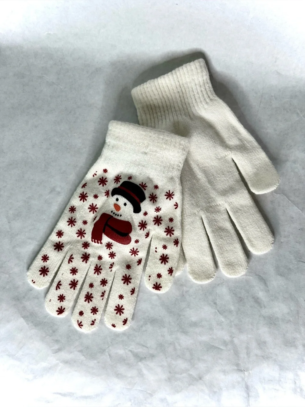 Red & Cream Frosty Sweater Gloves